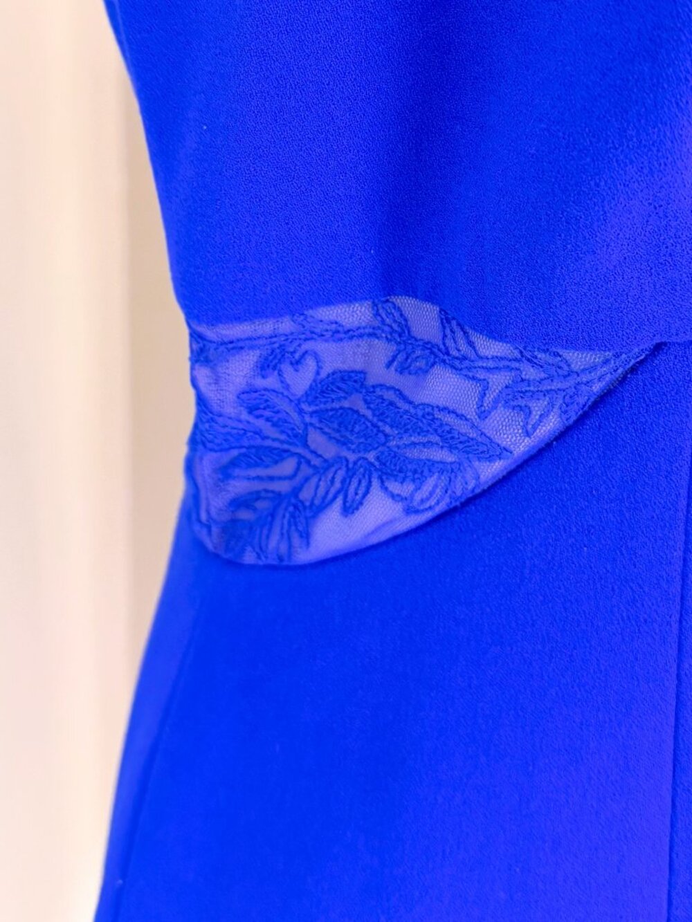 BCBG blue embroidered Cocktail dress Size 12 - Picture 3 of 5